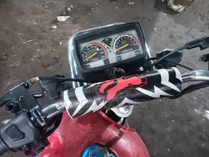 Royal Motorcycle 2023 Red