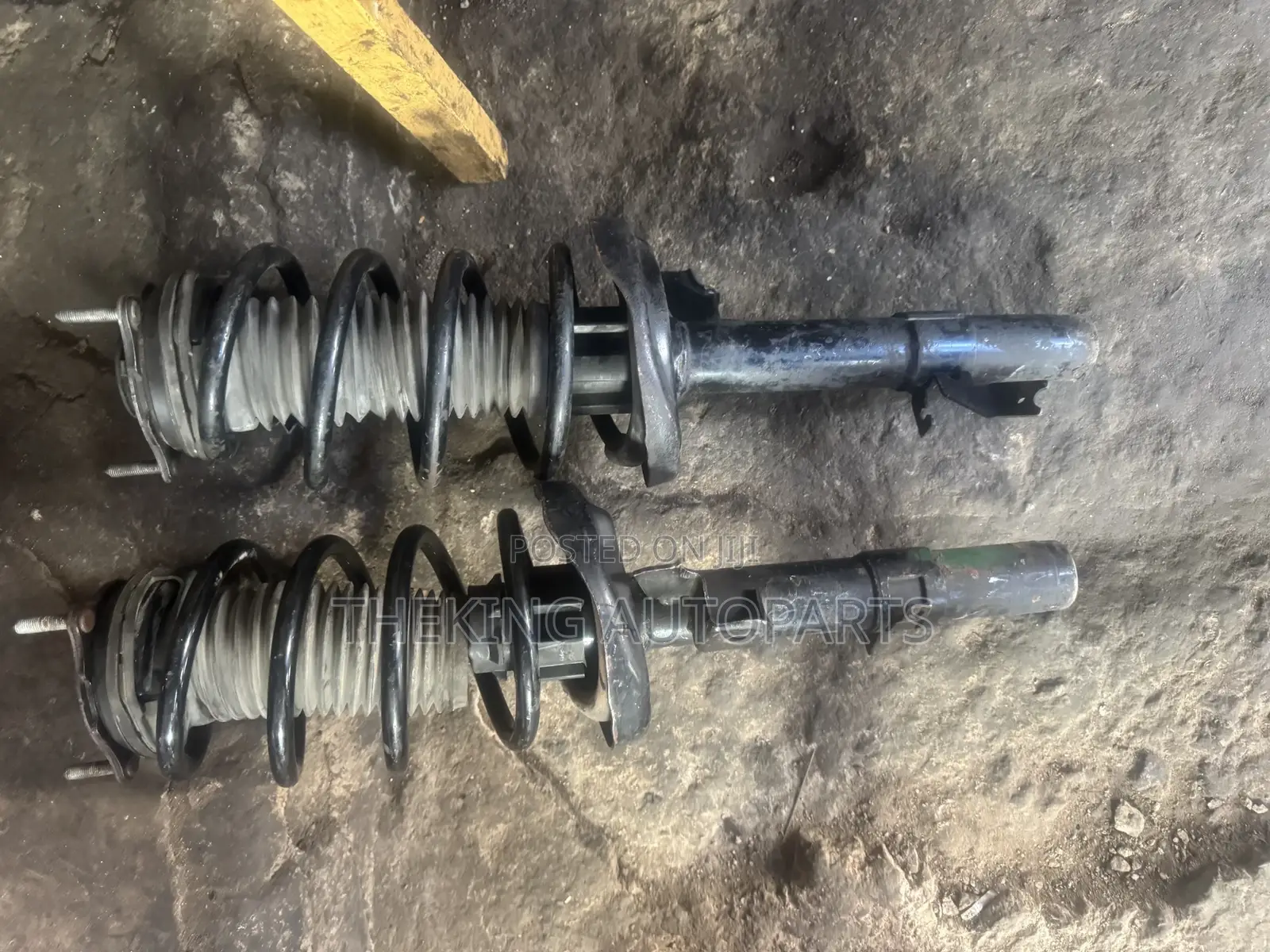 Honda Pilot 2018 Front Shocks.