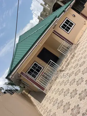 3bdrm House in E A Properties, Amasaman for sale