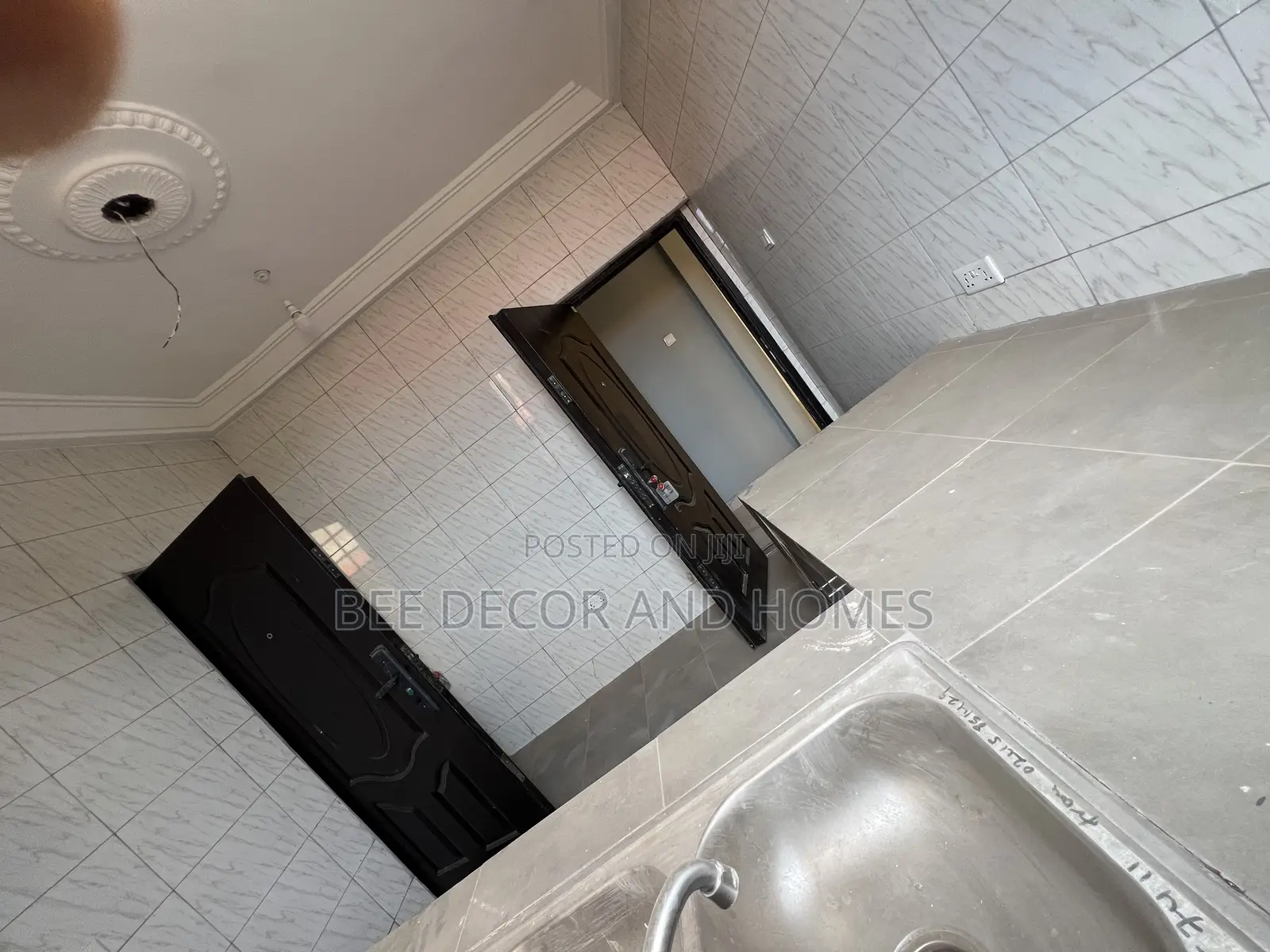 3bdrm Apartment in Bee 🐝 Decor & Homes, Old Ashomang for rent