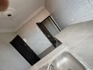 3bdrm Apartment in Bee 🐝 Decor & Homes, Old Ashomang for rent