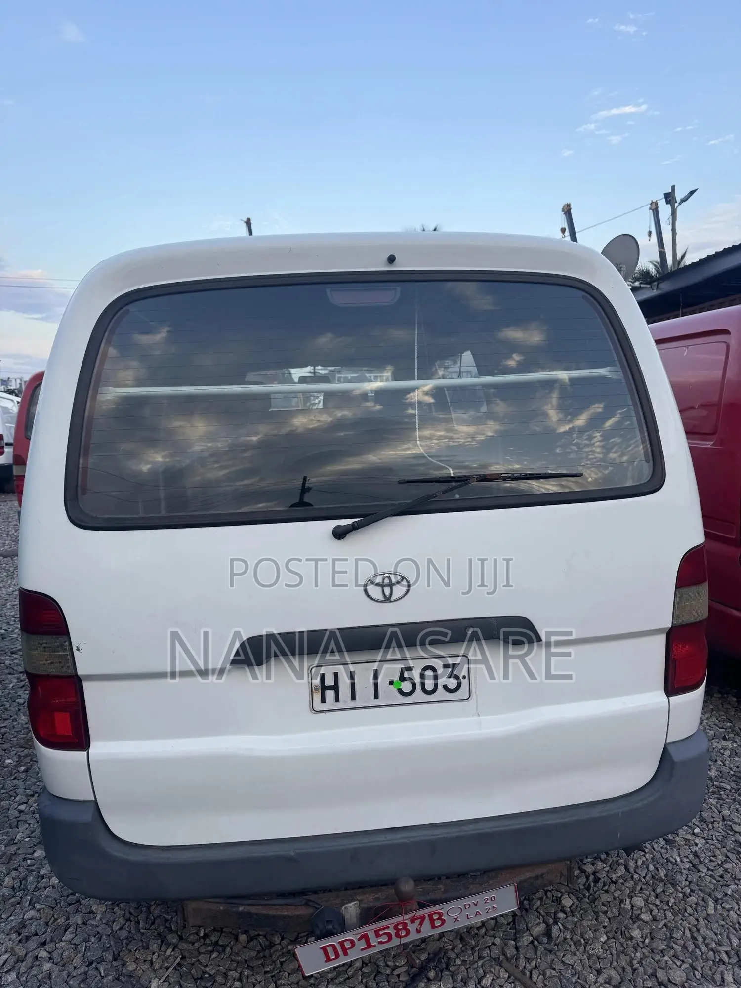 Toyota HiAce 2009 White