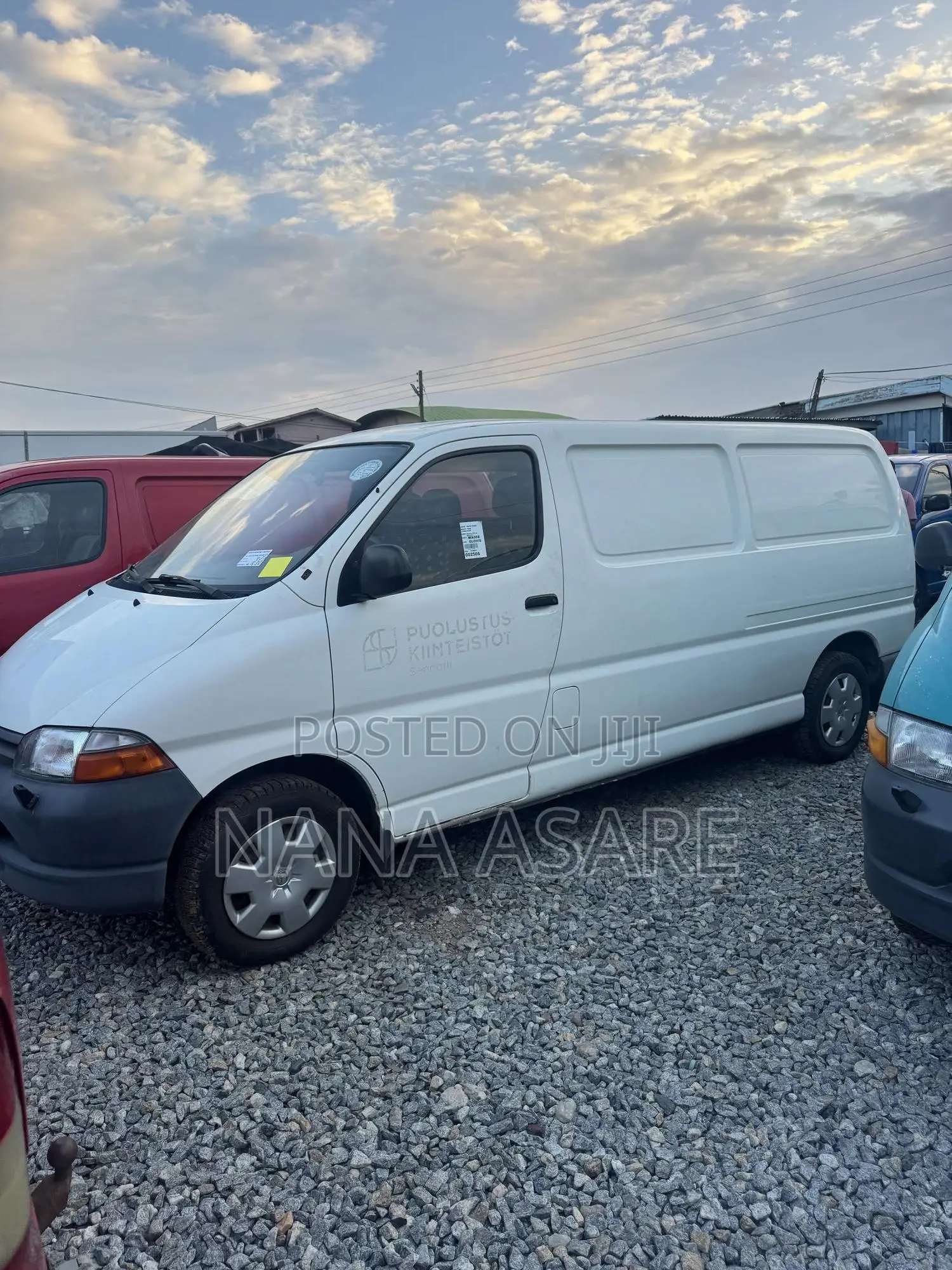 Toyota HiAce 2009 White
