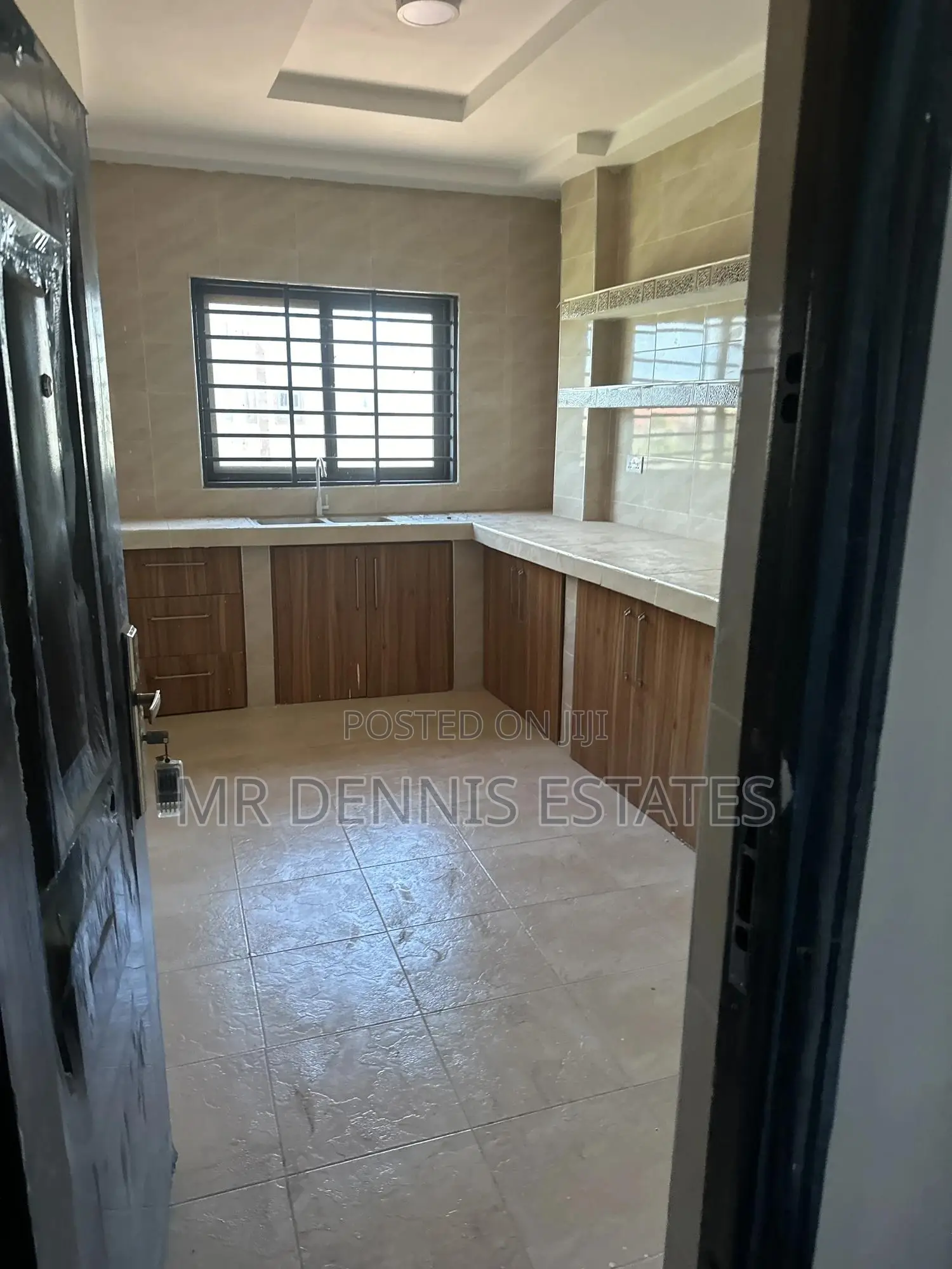 2bdrm Apartment in Old Barrier for rent