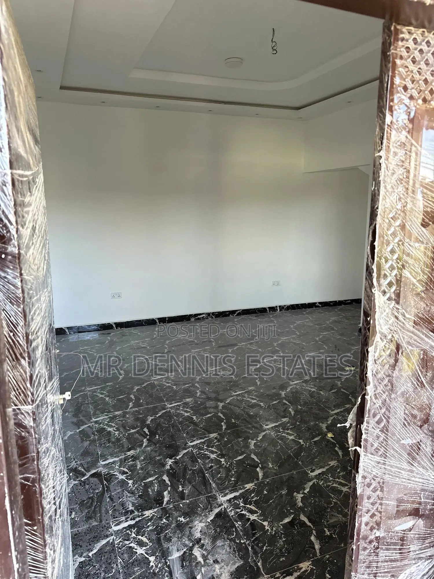 2bdrm Apartment in Old Barrier for rent