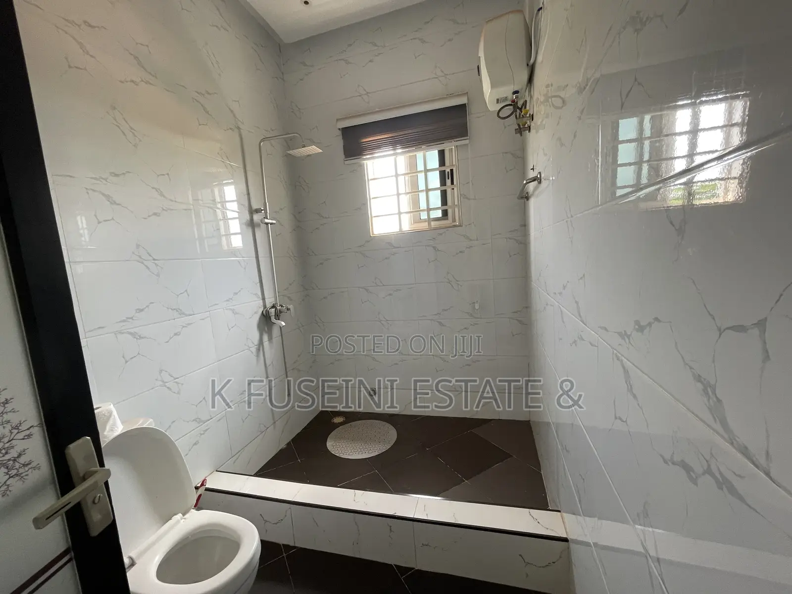 6bdrm House in K Fuseini Estate, Kumasi Metropolitan for sale
