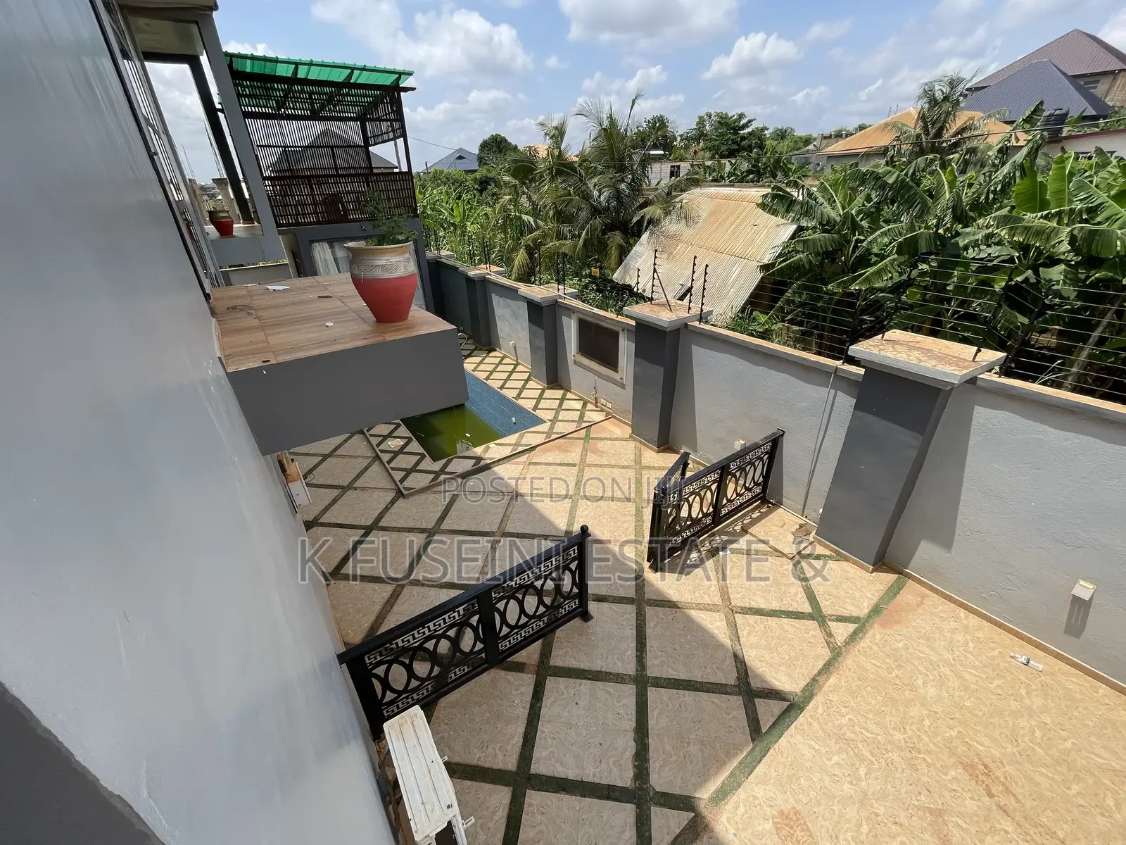 6bdrm House in K Fuseini Estate, Kumasi Metropolitan for sale