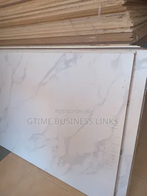 Laminated Plywood (Mat and Gloss)