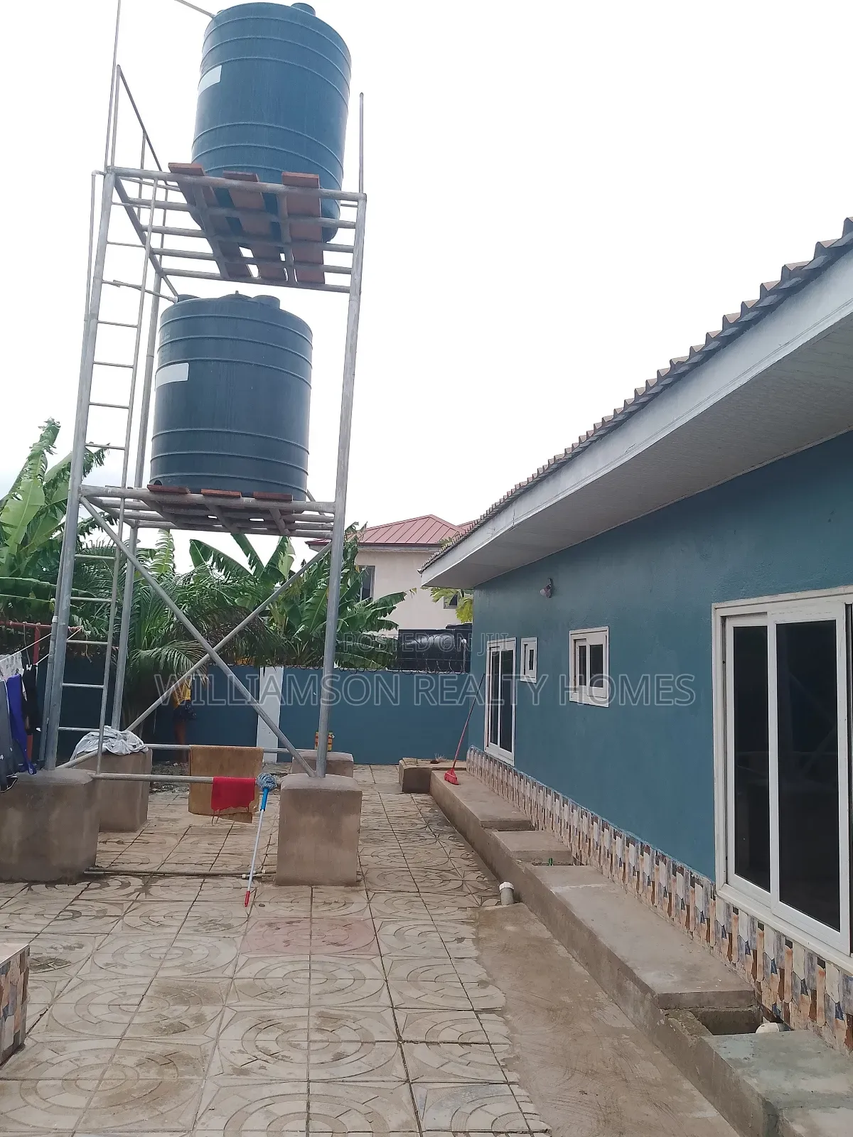 1bdrm Apartment in Hfc Estate Area, Spintex for rent