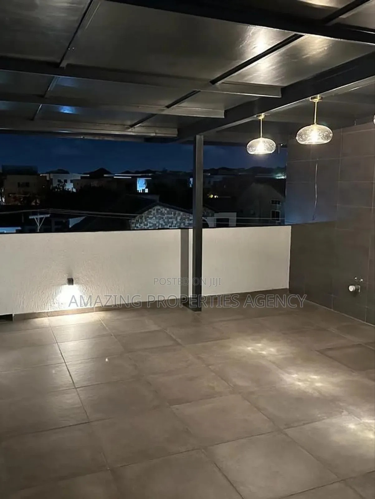 5bdrm House in East Legon for sale