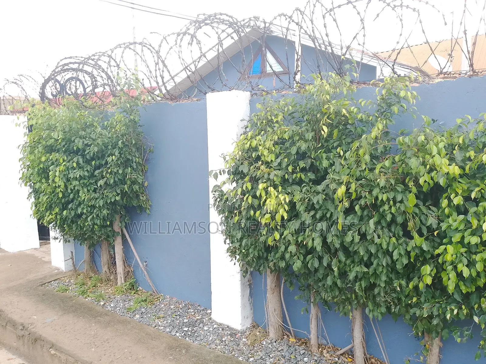 1bdrm Apartment in Hfc Estate Area, Spintex for rent