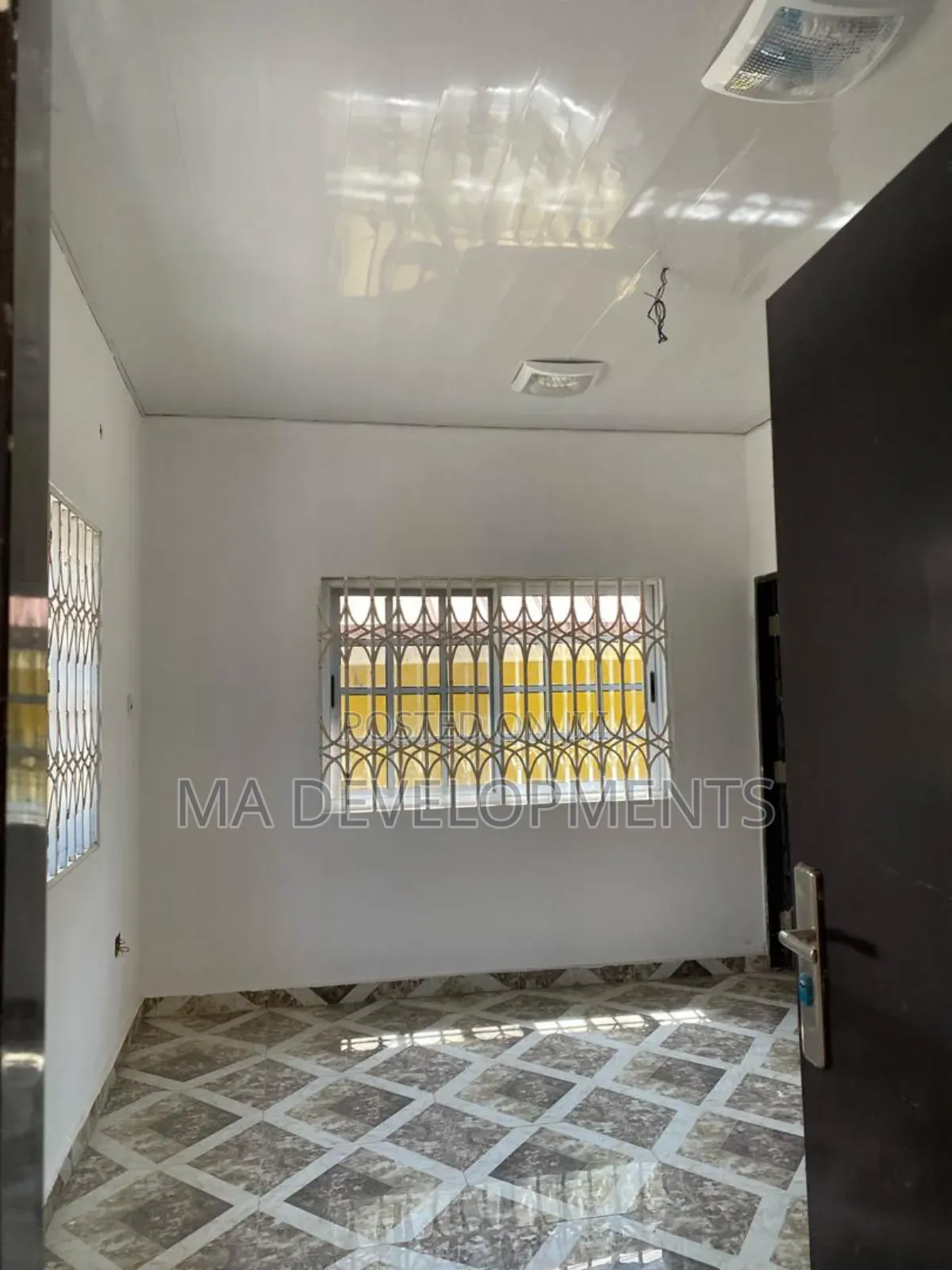 1bdrm Apartment in Madev Realty, Ofankor for rent