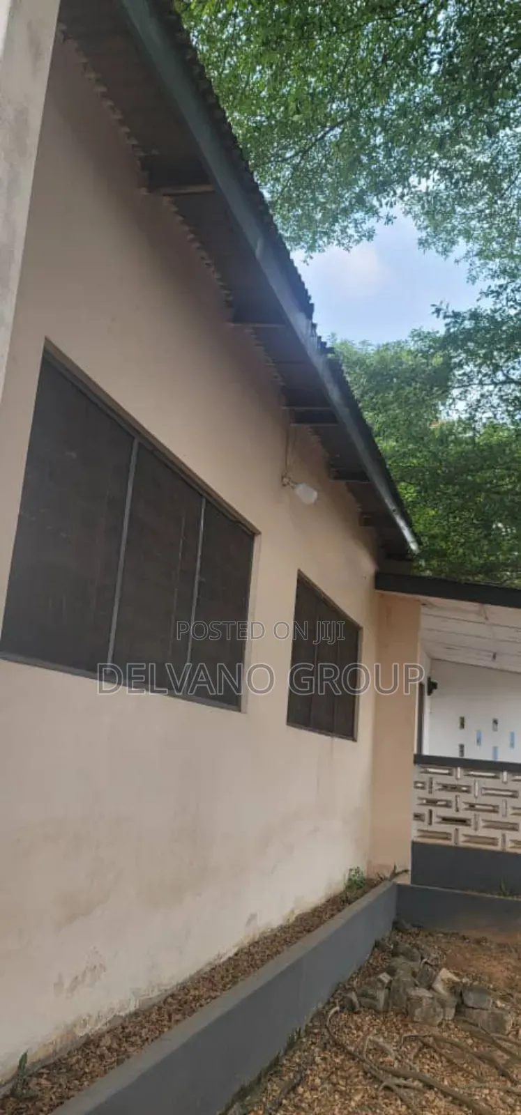 3bdrm Bungalow in Housing Down for sale