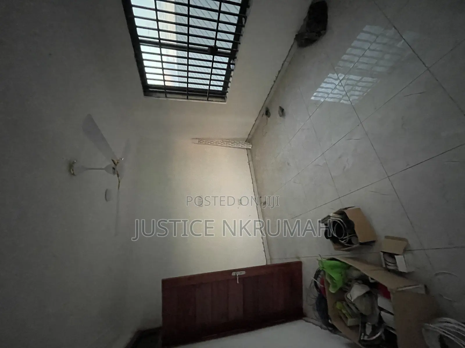 Furnished 1bdrm Apartment in Mr Justice Estate, Old Barrier for rent
