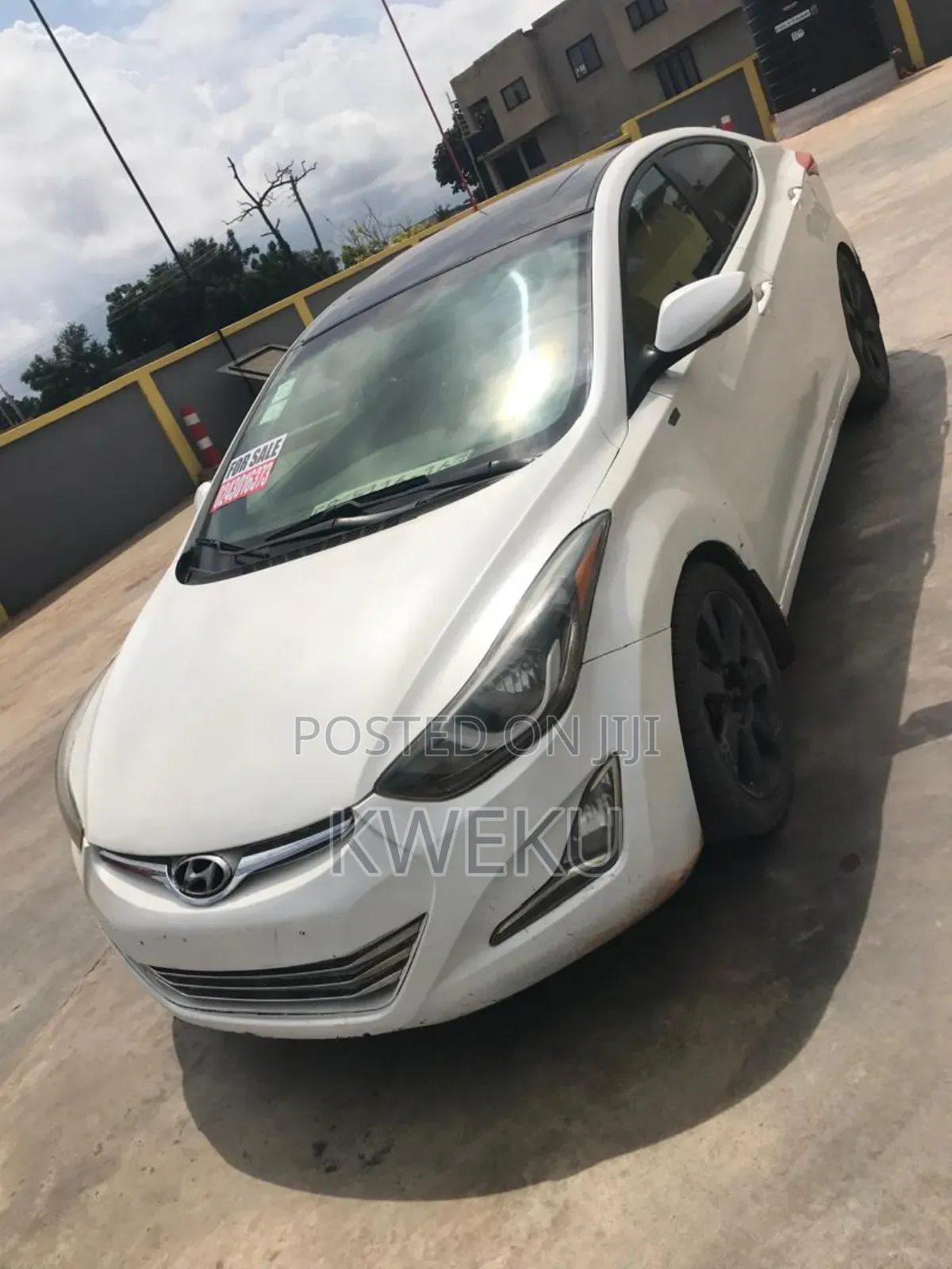 Hyundai Elantra 2013 White