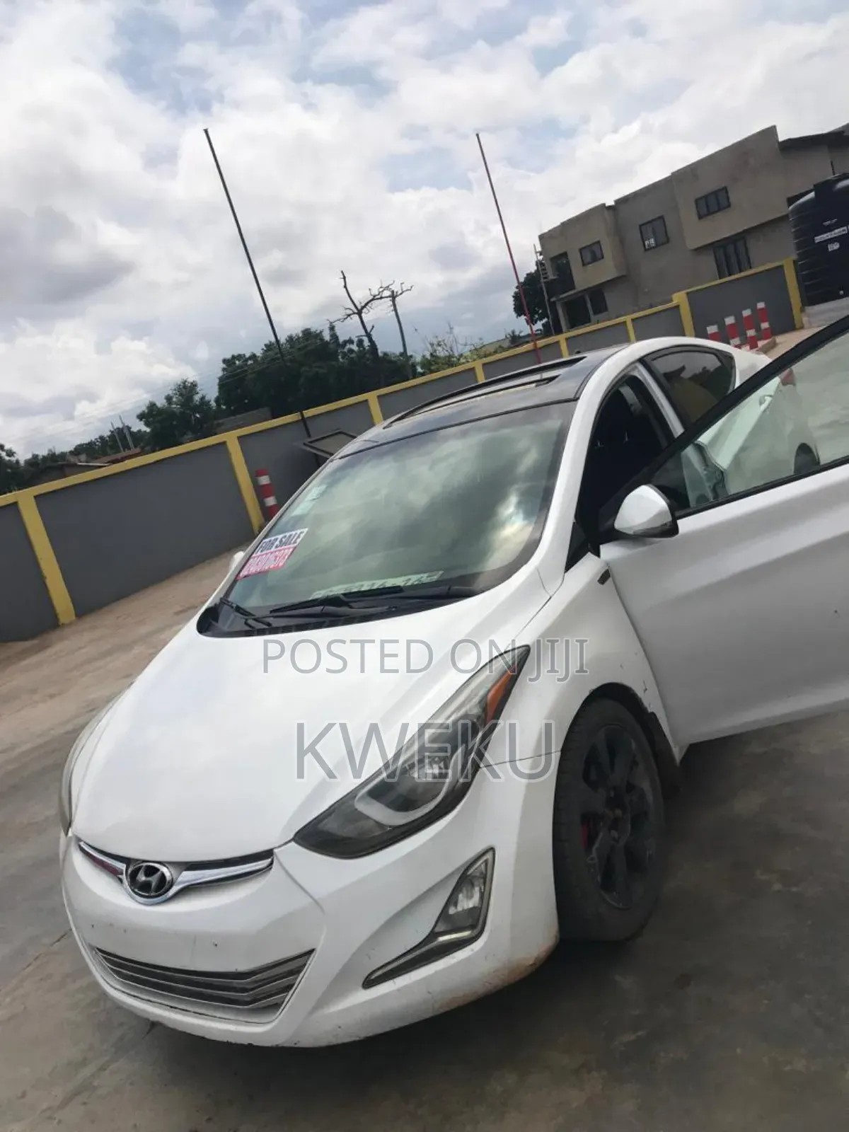 Hyundai Elantra 2013 White
