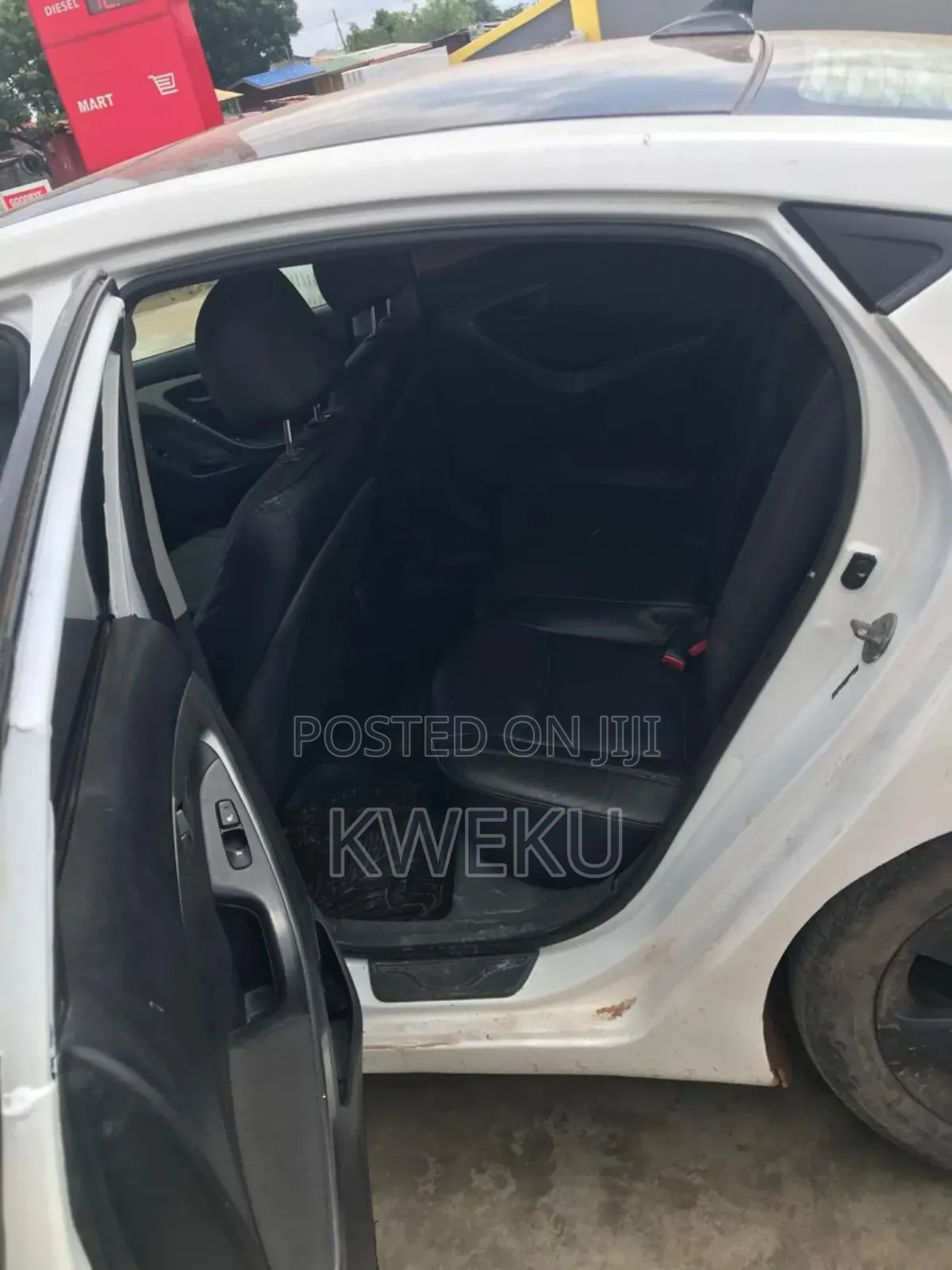 Hyundai Elantra 2013 White
