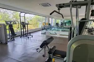2-Beds Airbnb Apartment at Embassy Gardens