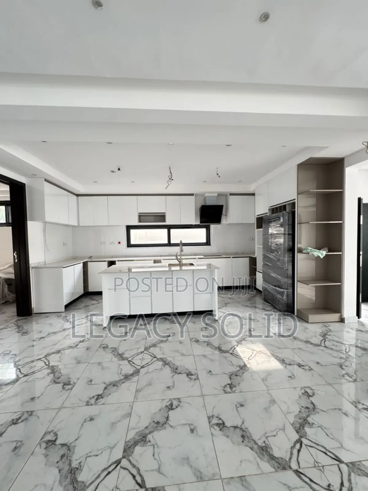 4bdrm Mansion in 𝙻𝚎𝚐𝚊𝚌𝚢 𝚜𝚘𝚕𝚒𝚍 𝚛𝚎𝚊𝚕, Adjiriganor for sale