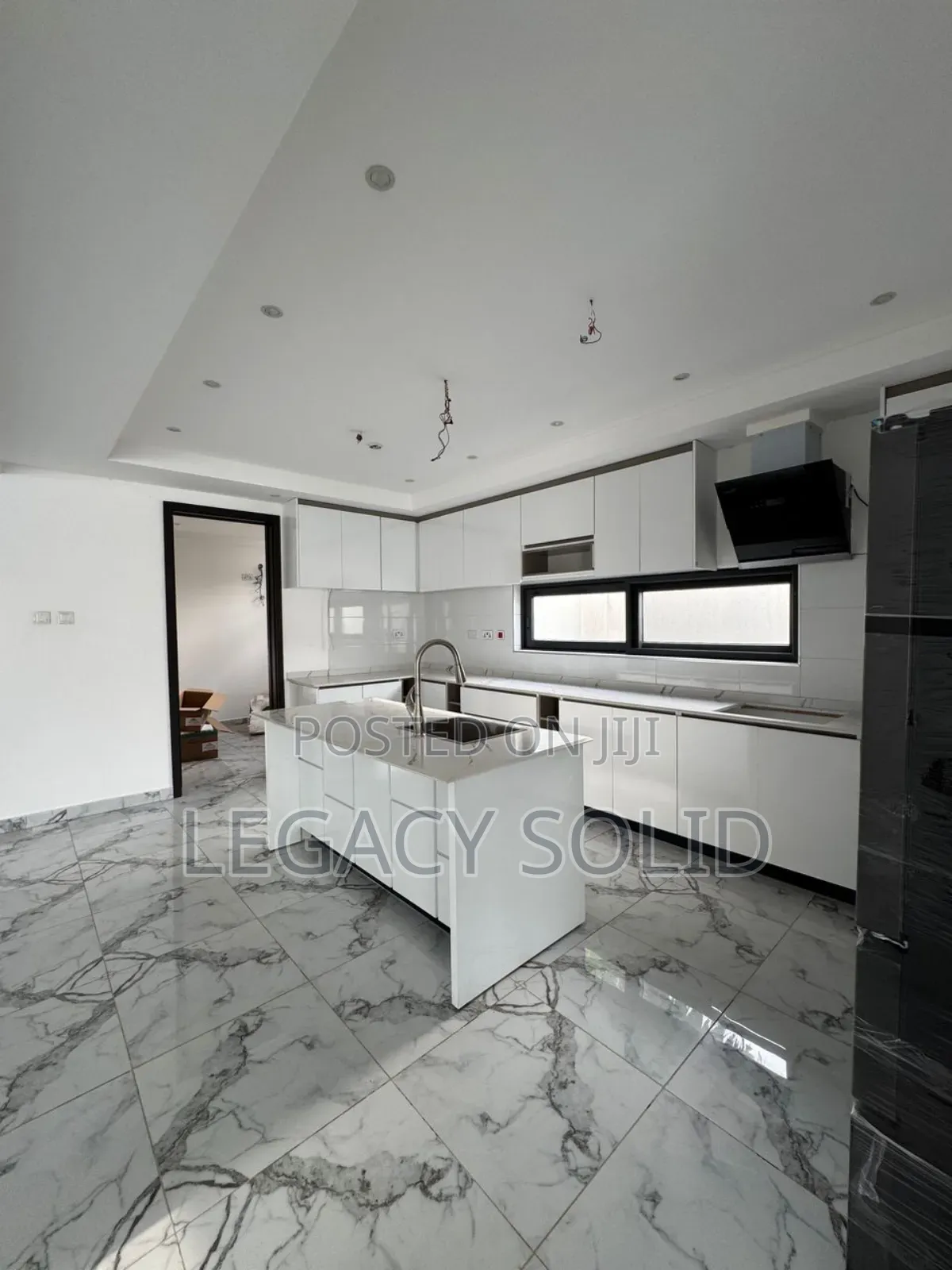 4bdrm Mansion in 𝙻𝚎𝚐𝚊𝚌𝚢 𝚜𝚘𝚕𝚒𝚍 𝚛𝚎𝚊𝚕, Adjiriganor for sale