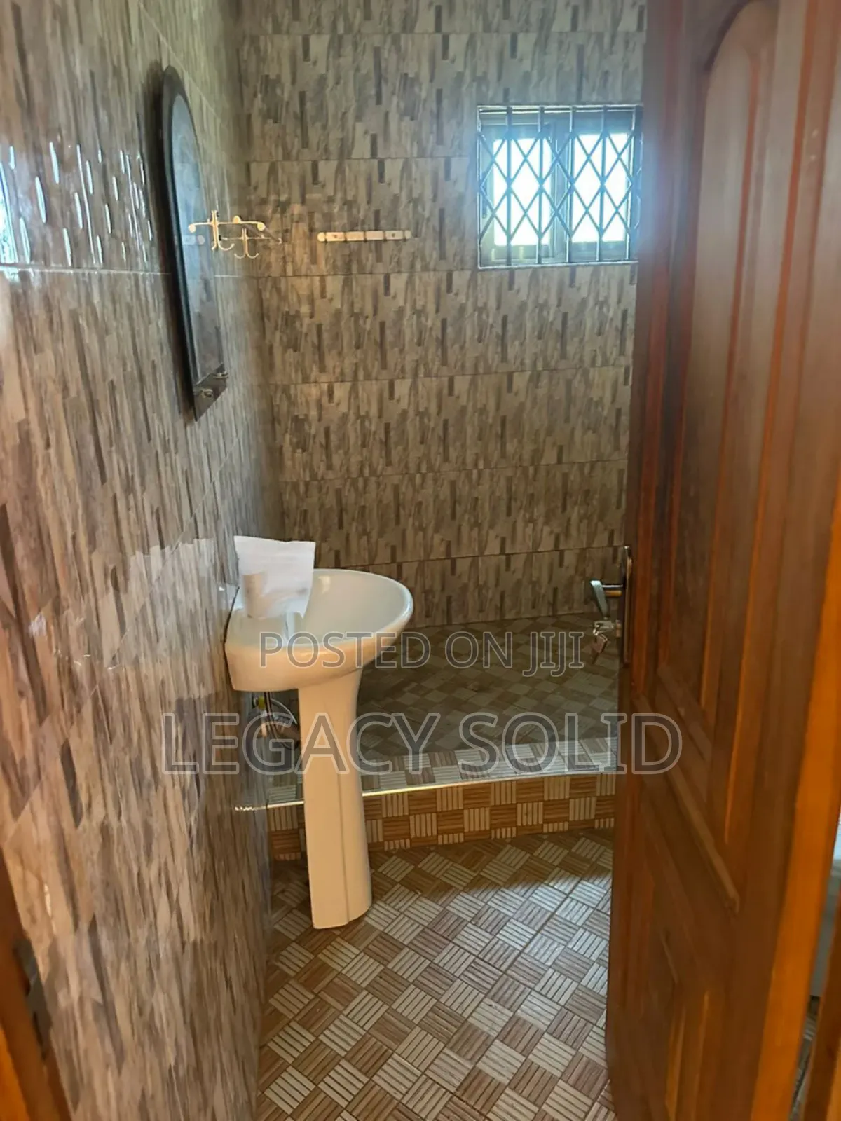4bdrm House in 𝙻𝚎𝚐𝚊𝚌𝚢 𝚜𝚘𝚕𝚒𝚍 𝚛𝚎𝚊𝚕, Spintex for rent