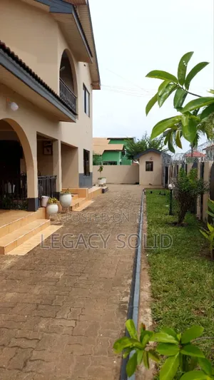 6bdrm Duplex in 𝙻𝚎𝚐𝚊𝚌𝚢 𝚜𝚘𝚕𝚒𝚍 𝚛𝚎𝚊𝚕, Spintex for sale
