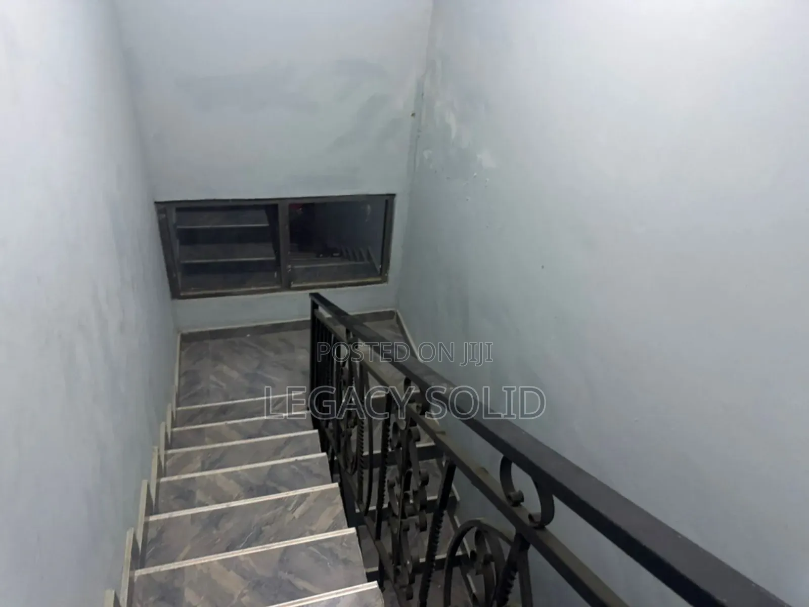 6bdrm Duplex in 𝙻𝚎𝚐𝚊𝚌𝚢 𝚜𝚘𝚕𝚒𝚍 𝚛𝚎𝚊𝚕, Spintex for sale