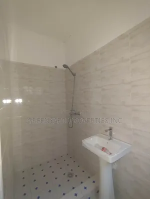 3bdrm Apartment in Adjiringanor, East Legon for rent
