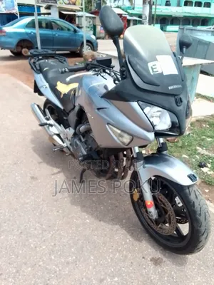 Honda CB 2019 Gray