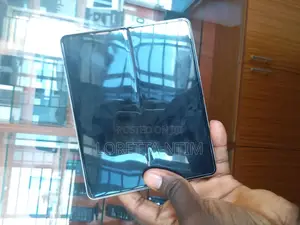 Samsung Galaxy Z Fold 3 256 GB Gold