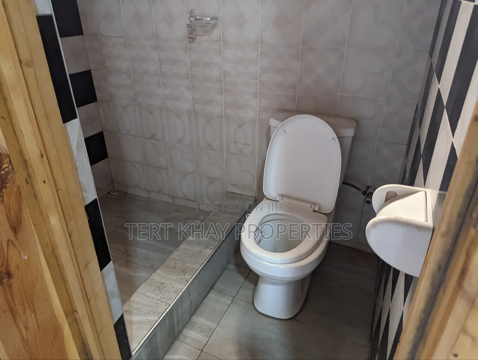 Pub,Restaurant,2 Bedrm.Self Contained 2 for Rent in Nungua