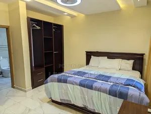 Furnished 2bdrm Apartment West Hills Mall Area