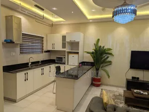 Furnished 2bdrm Apartment West Hills Mall Area