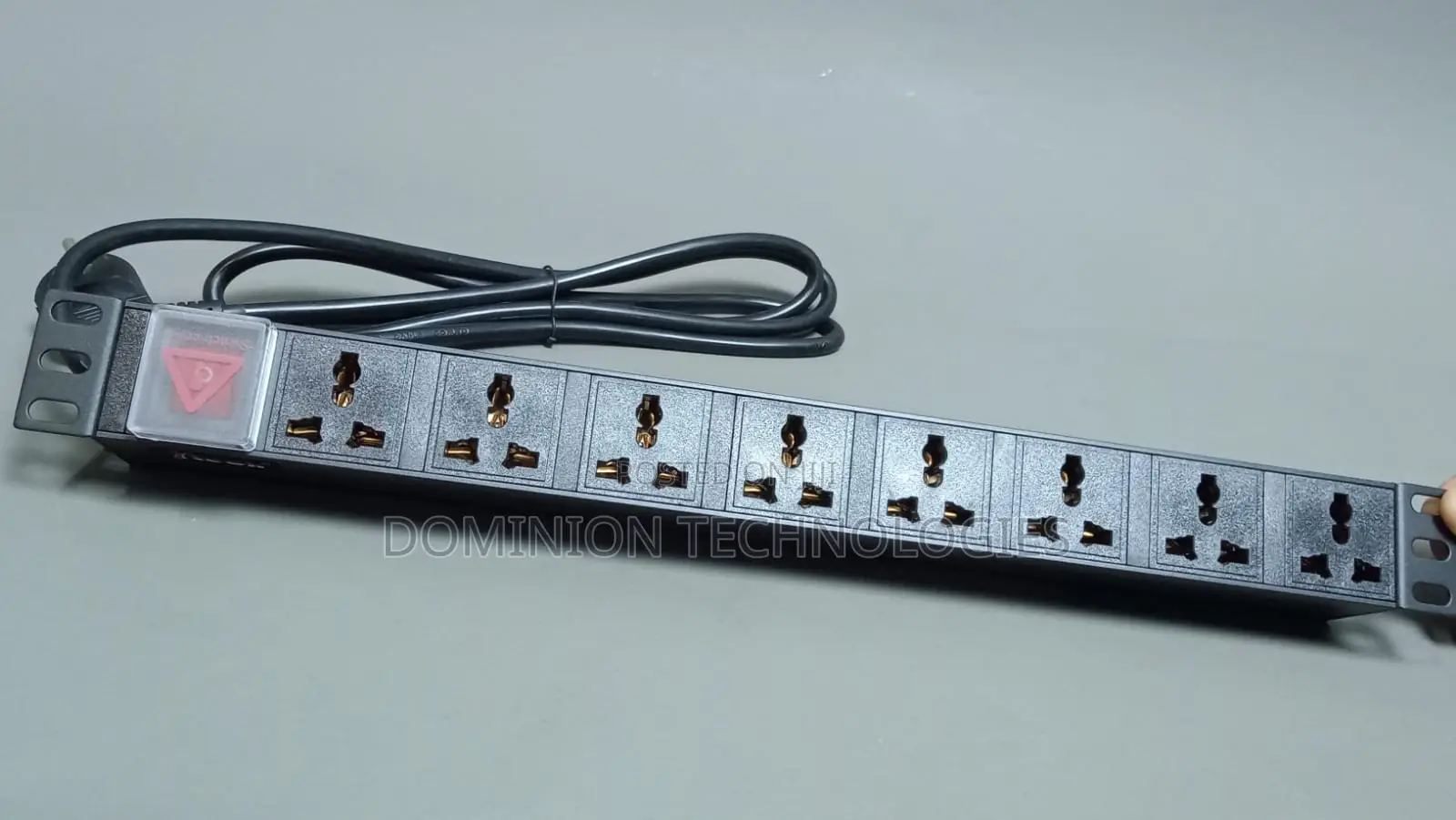 8 Ways Power Distribution Unit, Rack C19, Black,Pdu-1u-M8-K