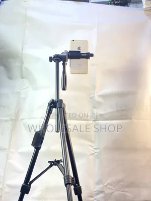 Tripod Stand (Phones, Tablets and Cameras