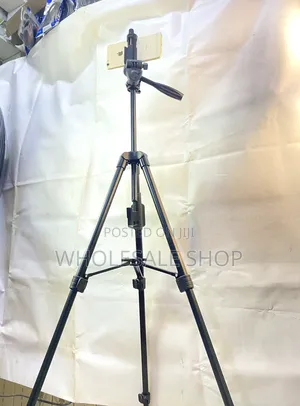 Tripod Stand (Phones, Tablets and Cameras