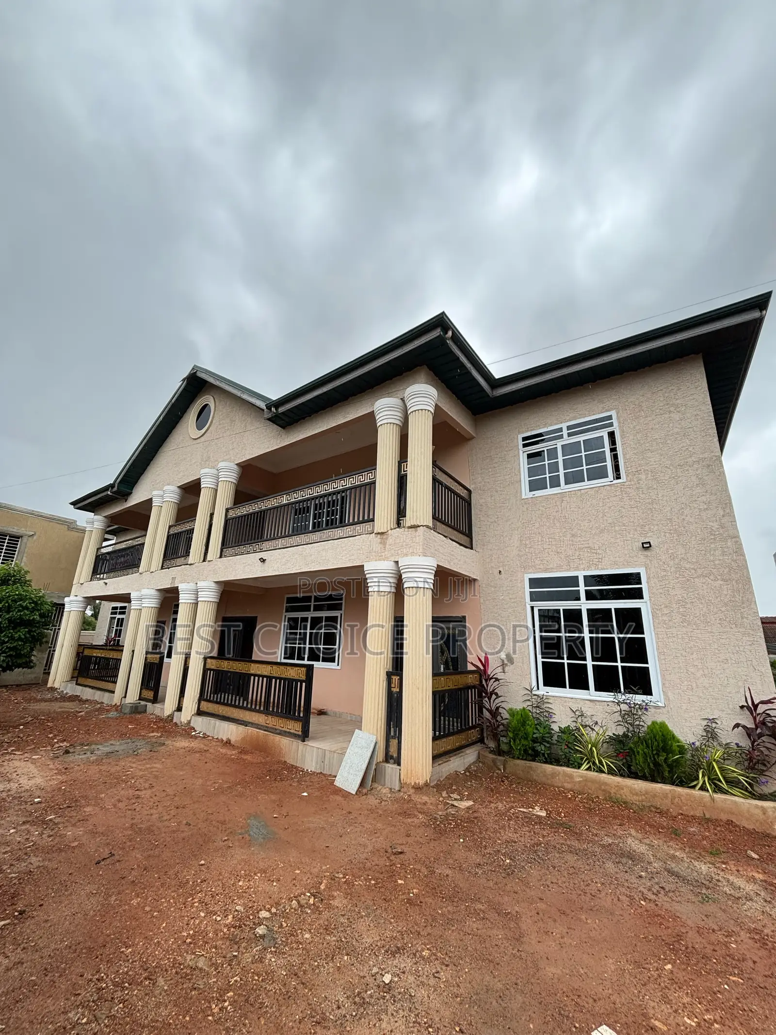 3bdrm Apartment in Chicken Man Pizza, Frafraha for rent