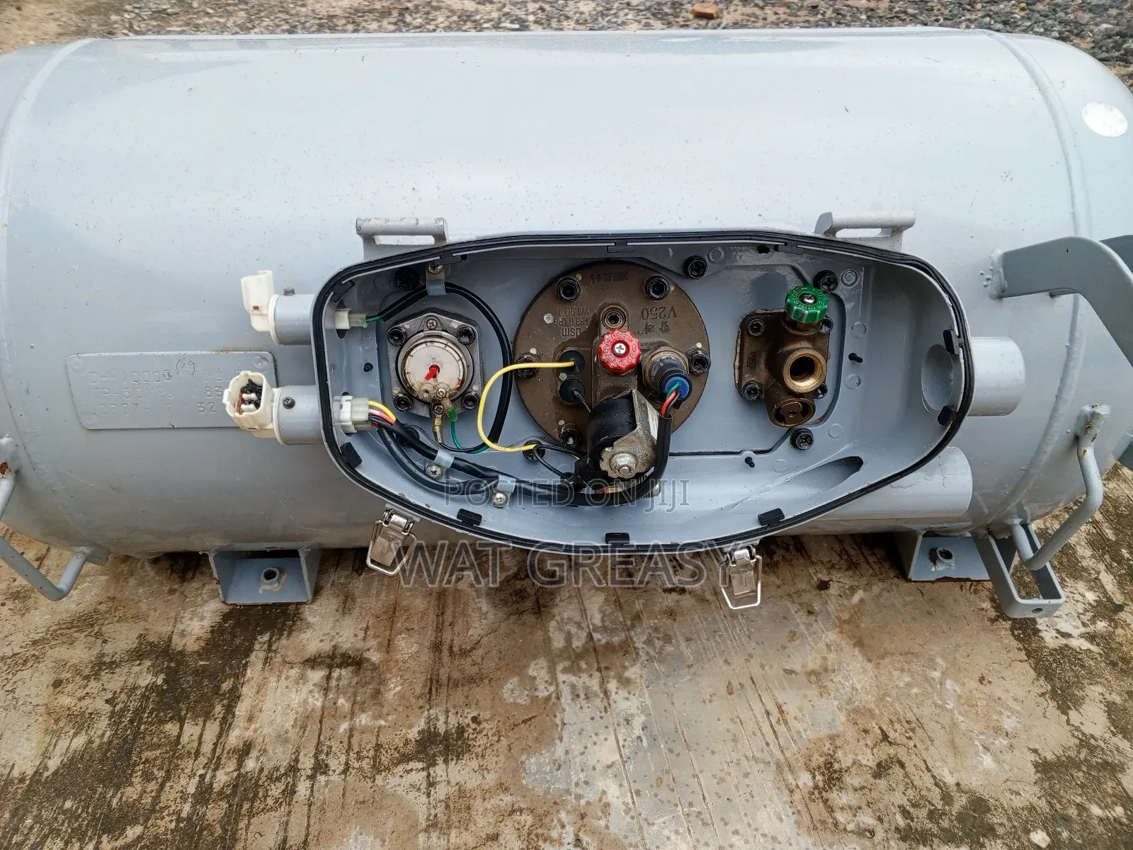 83.6l Electric (Pump) LPG/ CNG Gas Tank