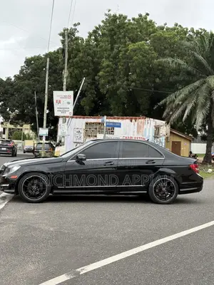 Mercedes-Benz C250 2014 Black