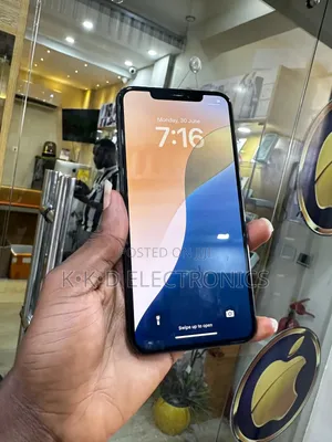 Apple iPhone XS Max 64 GB Black