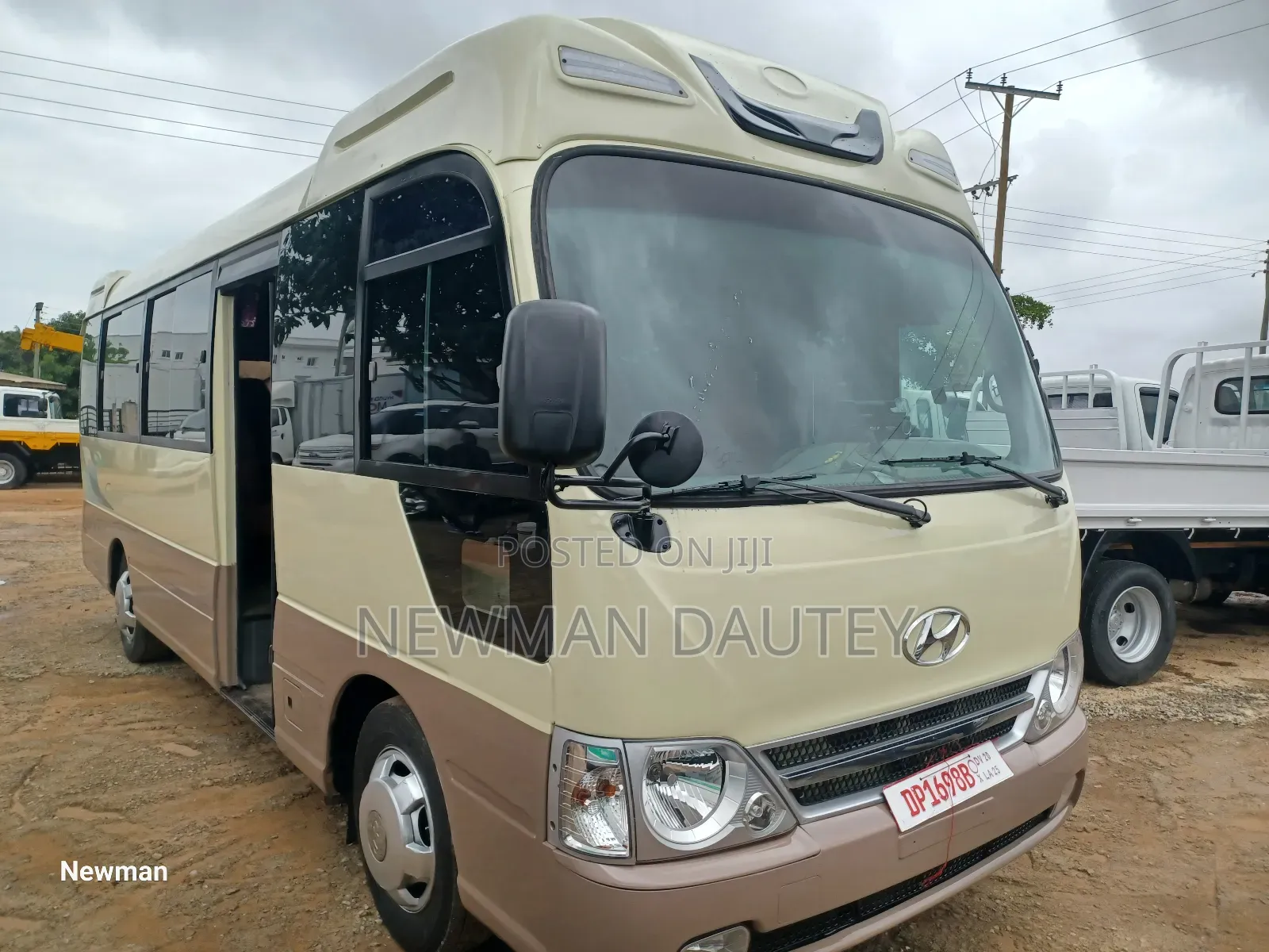 Hyundai County 2014 Beige