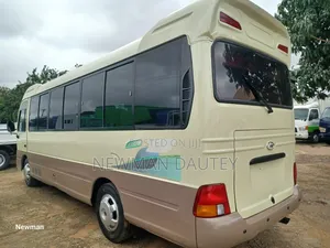 Hyundai County 2014 Beige