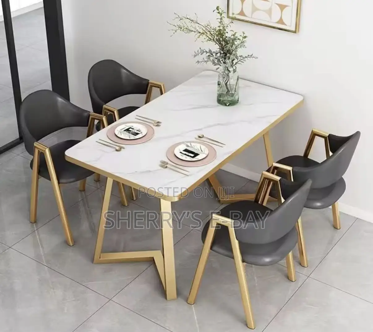 Luxurious Dining Set