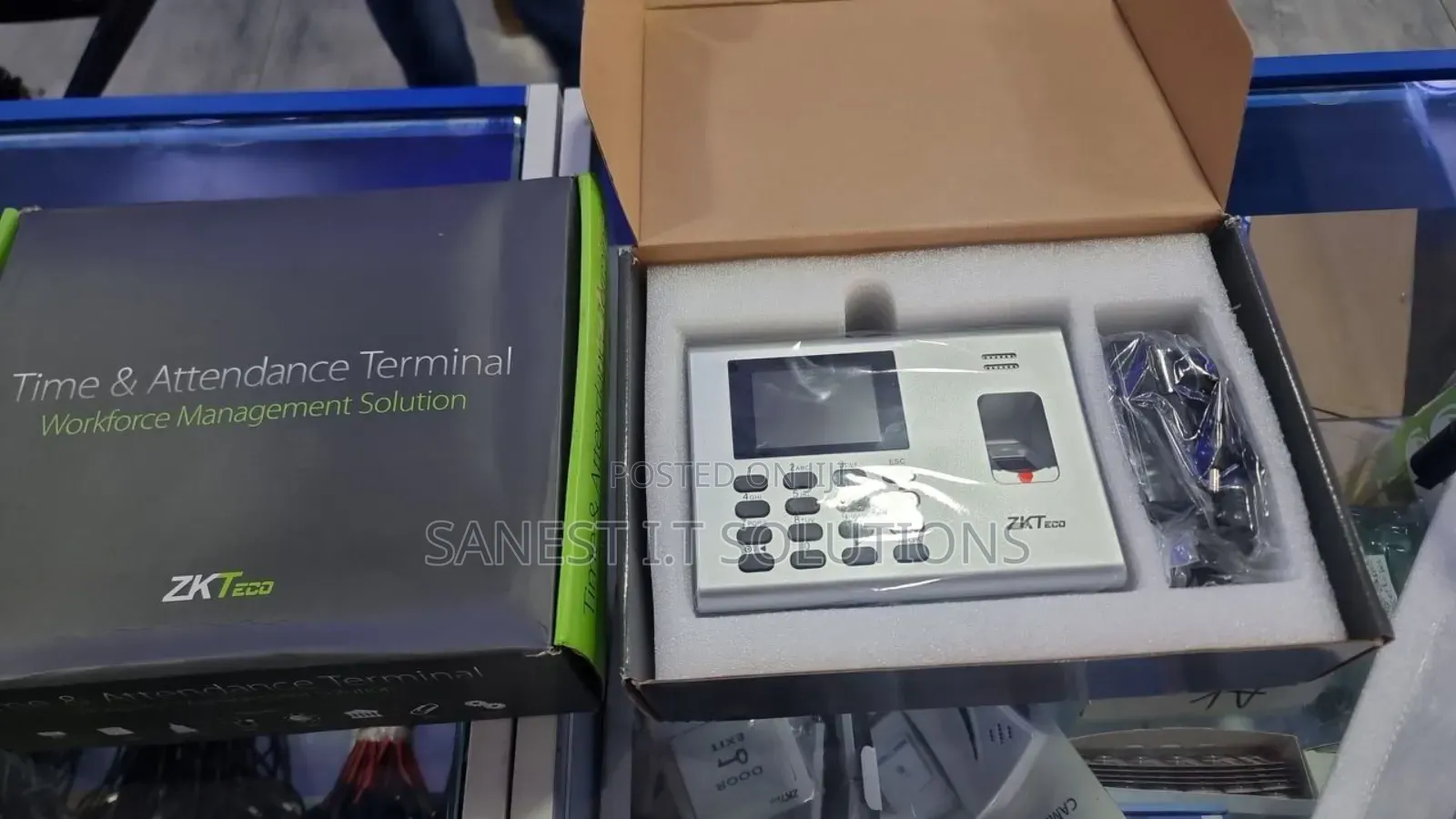 ZKT Biometric Finger Time Attending Clock in Machine