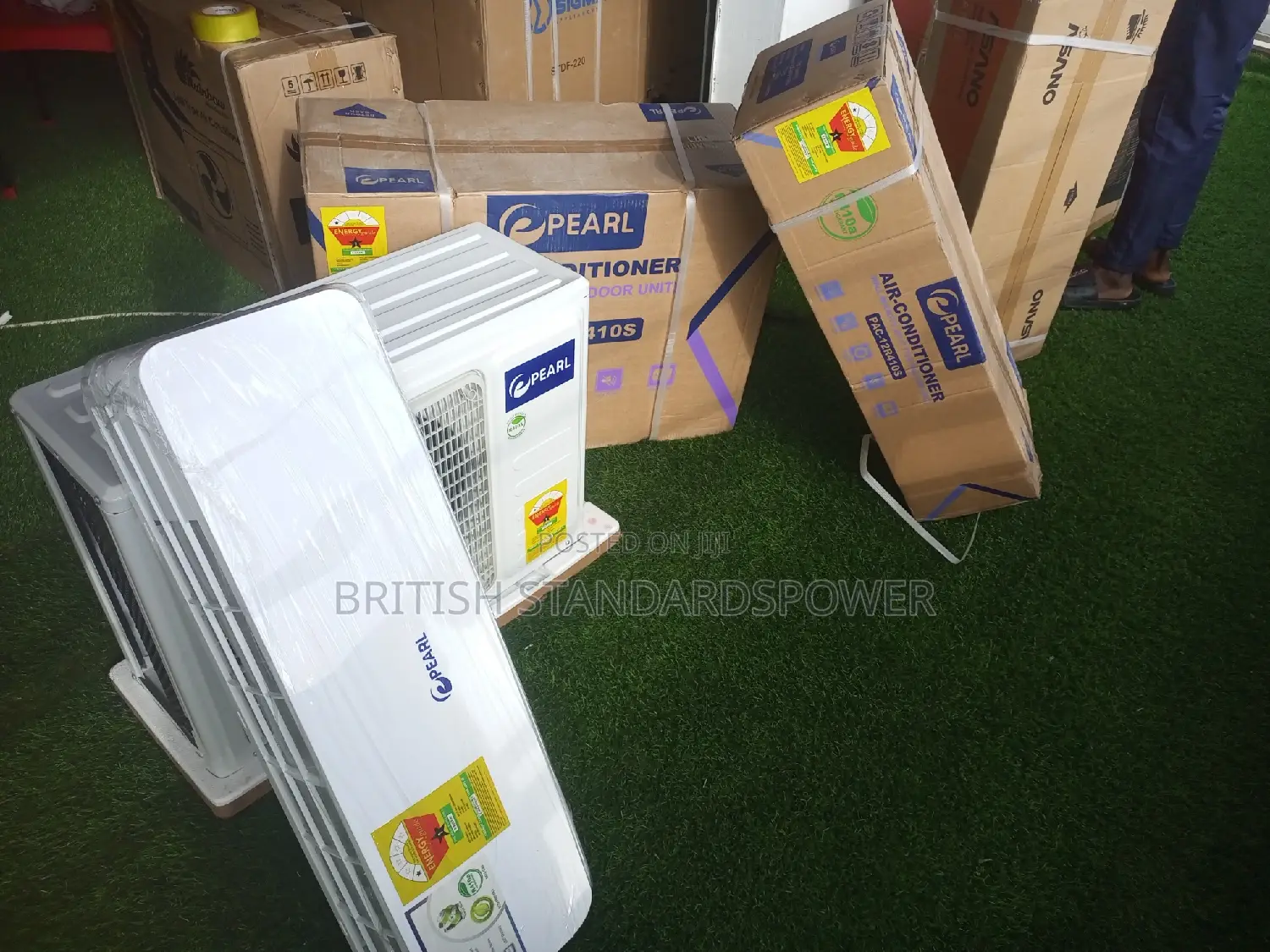 Mega Chilling Air Condition 1.5hp Pearl Air Condition
