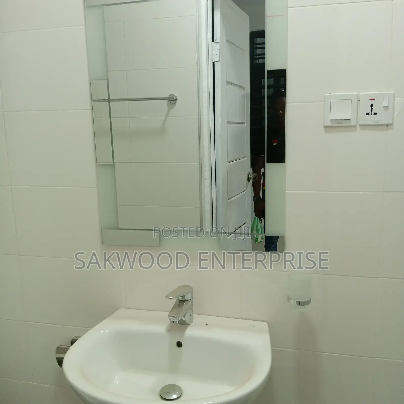 6bdrm House in K. Duah Properties, Oyibi for sale