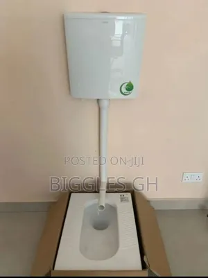 Squatting Wc With Water Tank
