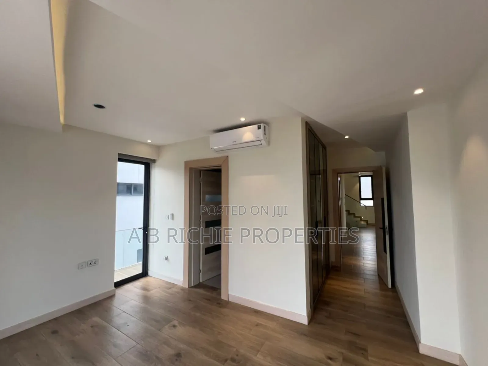 4bdrm Townhouse/Terrace in Ab Richie Properties, Cantonments for sale
