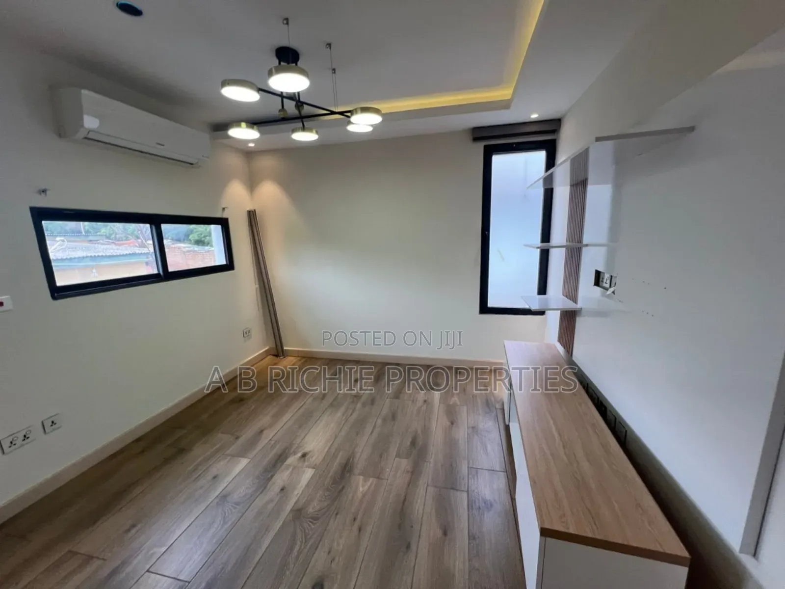 4bdrm Townhouse/Terrace in Ab Richie Properties, Cantonments for sale