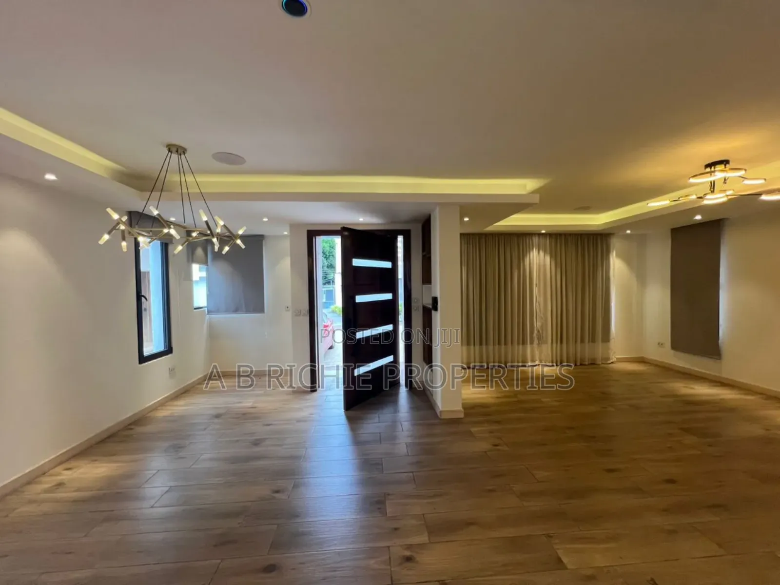 4bdrm Townhouse/Terrace in Ab Richie Properties, Cantonments for sale